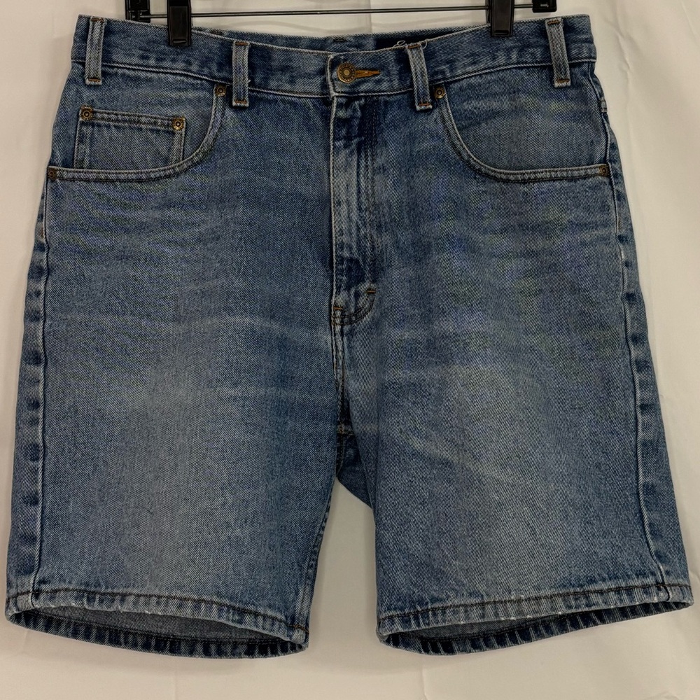Eddie Bauer Relaxed Fit Medium Wash Jean Shorts - Size 34